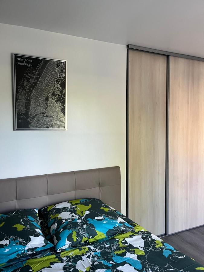 Superbe Appartement Au Bord Du Canal De St Quentin Saint-Quentin  Exterior foto